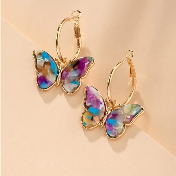 Jewelry - 🆕 Butterfly Drop Hoops